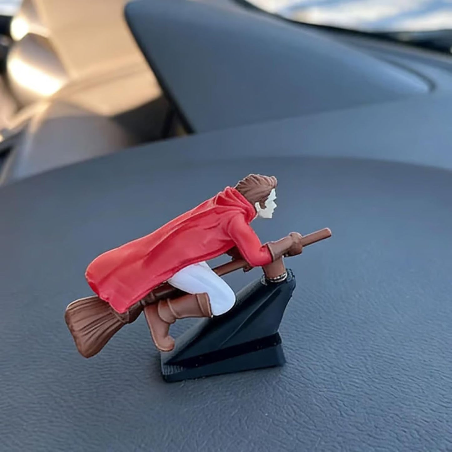 🚗Fantasy car decoration – 🧙♀️Witch and wizard broomstick dashboard drift ornaments✨