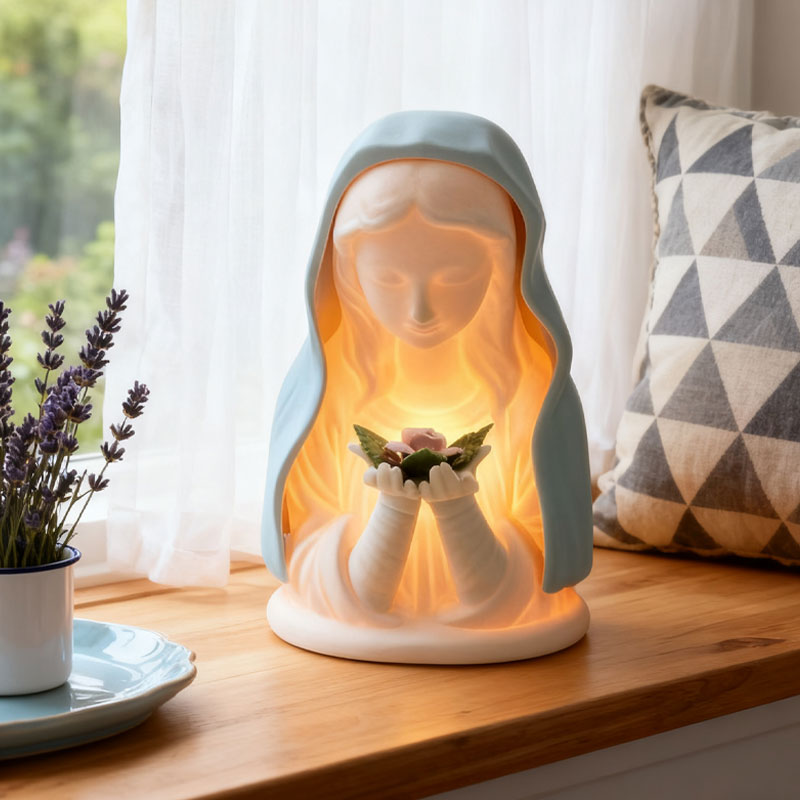 Night lamp for prayer of the Virgin Mary
