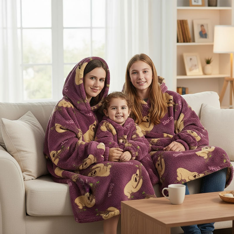 🧸 Thickened bathrobe with hood and blanke