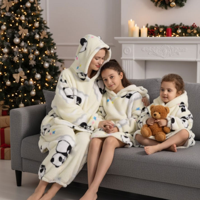 🧸 Thickened bathrobe with hood and blanke